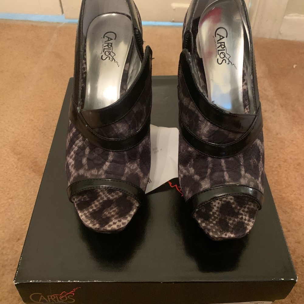 Carlos Santa animal print peep toe